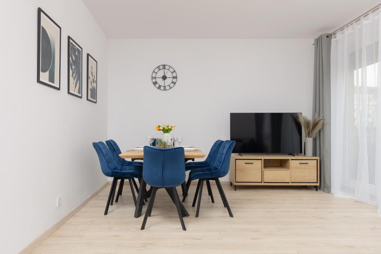 Apartment Metro Bemowo Two-storey Pelczynskiego By Renters *