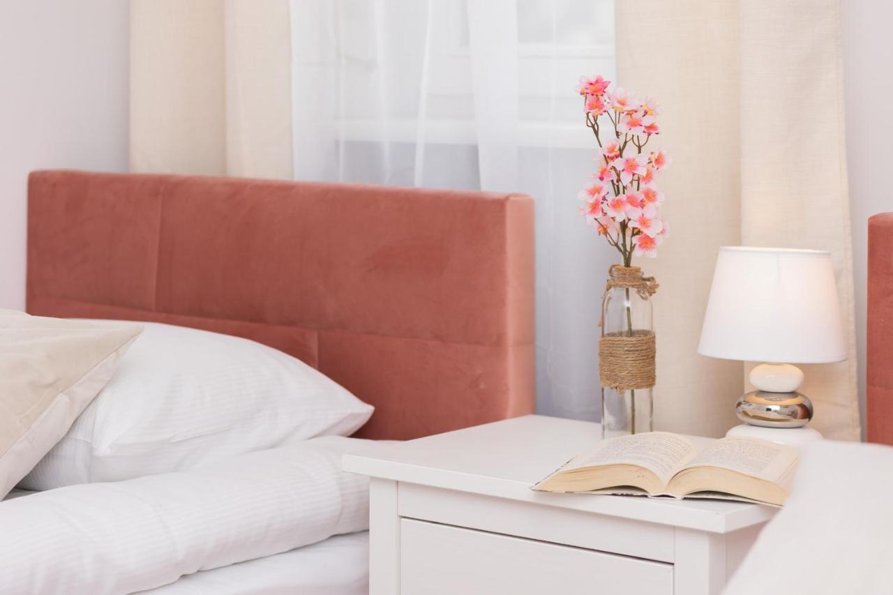 Metro Bemowo Two-storey Pelczynskiego By Renters Apartment *